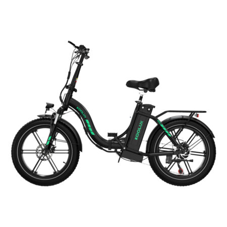 «KOOLUX BK6S 750W E-Bike im Stadtverkehr» «Faltbares E-Bike 20 Zoll mit breiten Reifen» «E-Bike Akku und Display Detailaufnahme»